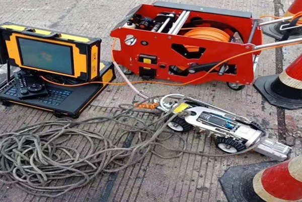 静海CCTV管道检测机器人